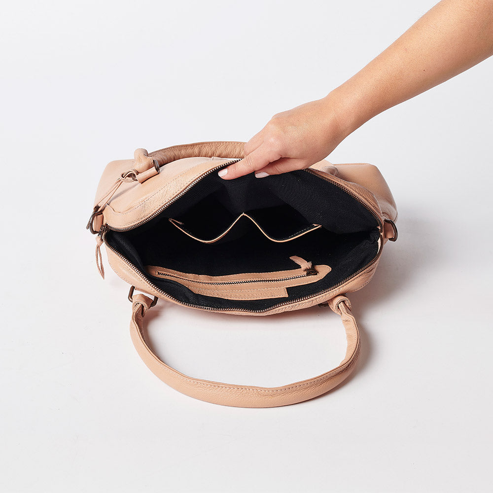 The Bellagio Handbag – The Wanderers Travel Co. US