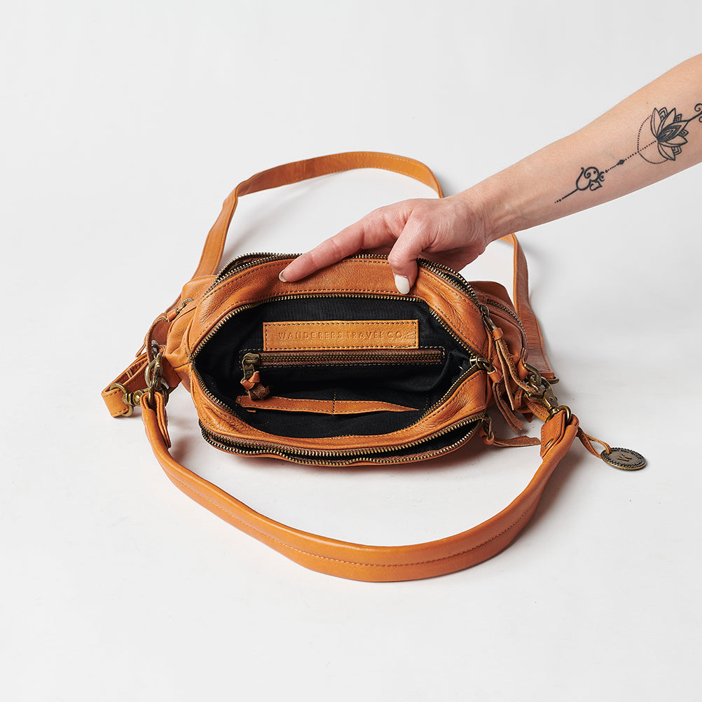 The Manhattan Crossbody – The Wanderers Travel Co. US