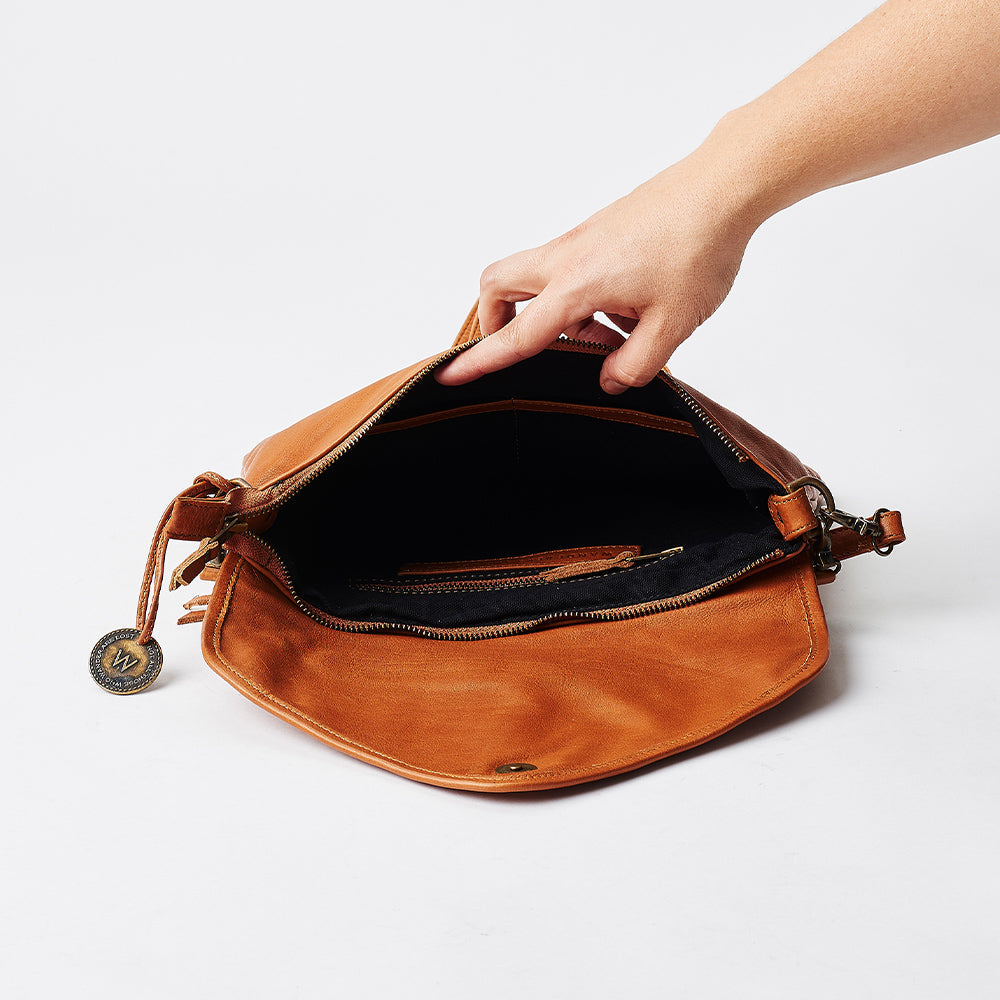 The Marseille Woven Crossbody Clutch – The Wanderers Travel Co. US