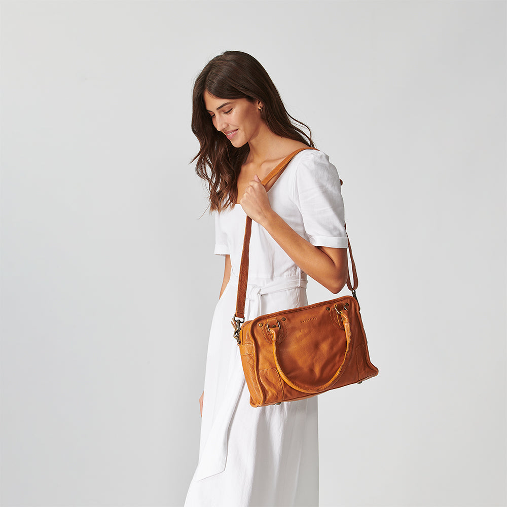The Saint Angelo handbag – The Wanderers Travel Co. US