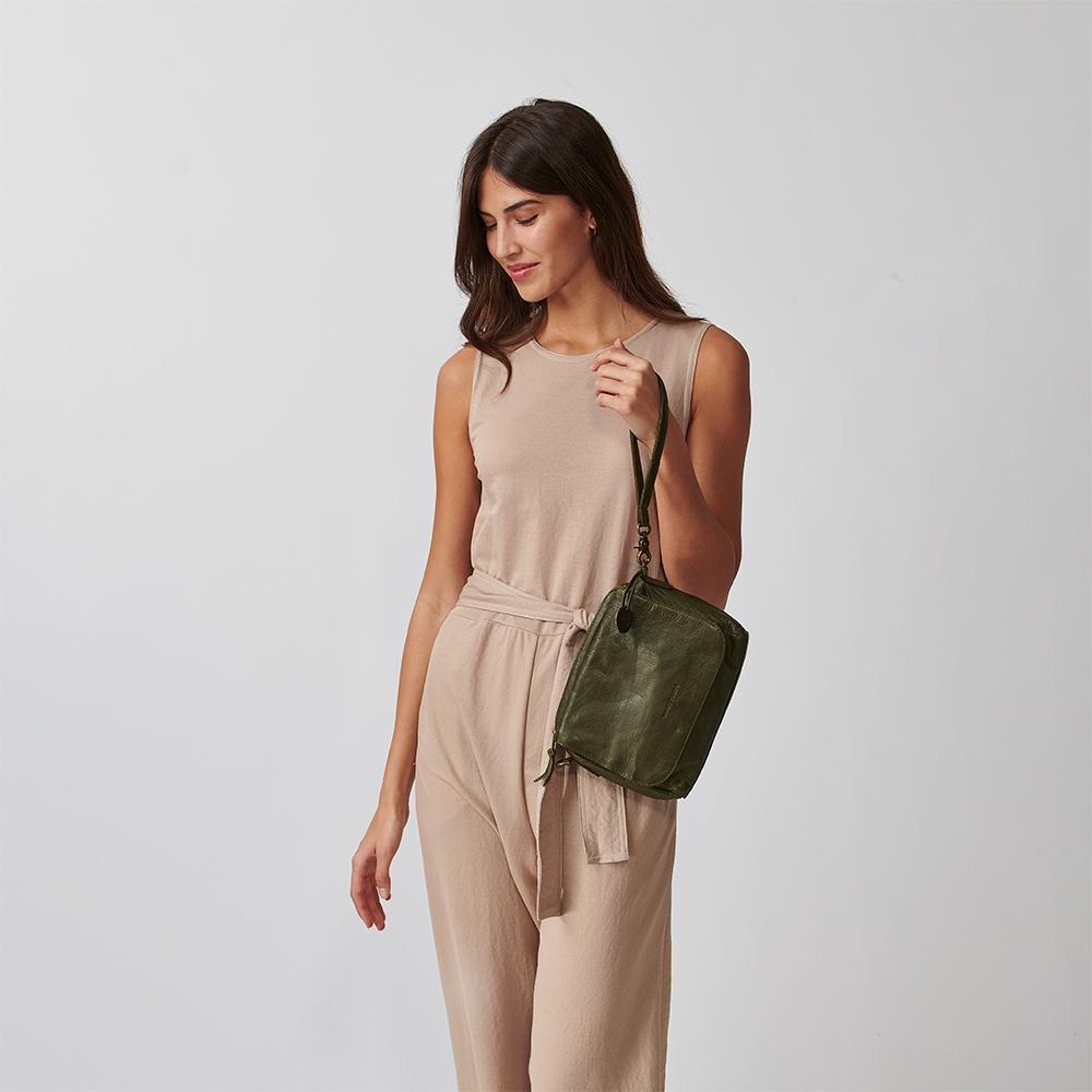 The Trieste crossbody – The Wanderers Travel Co. US