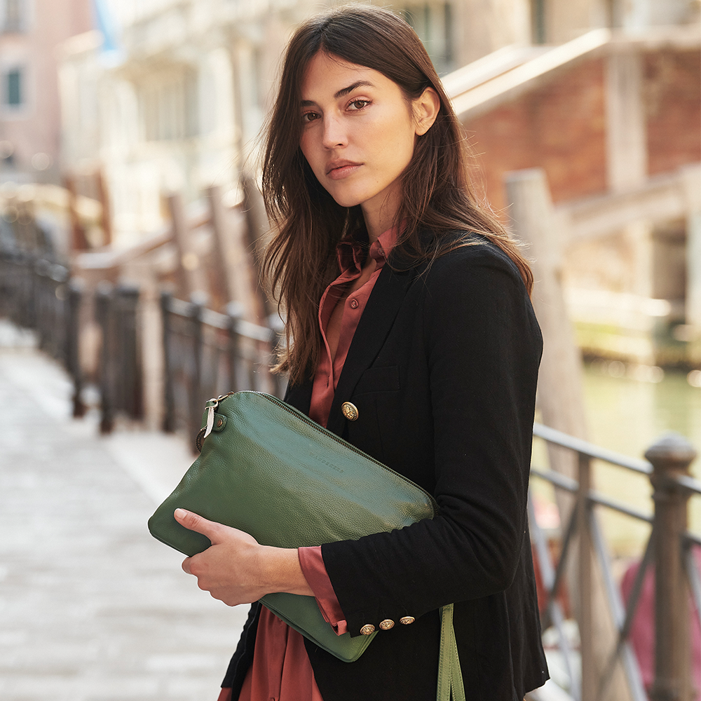 The Venetian Grande passport crossbody – The Wanderers Travel Co. US The Venetian Grande passport crossbody – The Wanderers Travel Co. US