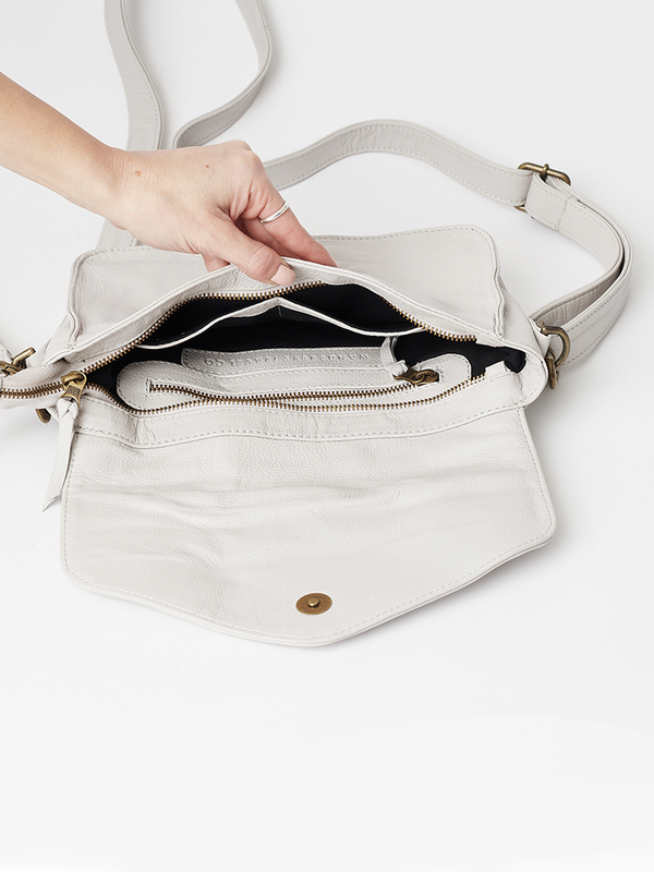 Vienna Designer Inspired V Bag - White